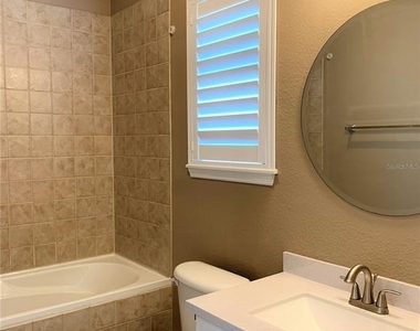 601 Casabella Circle - Photo Thumbnail 28