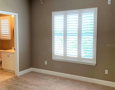 601 Casabella Circle - Photo Thumbnail 27