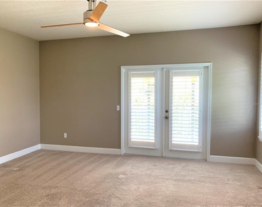 601 Casabella Circle - Photo Thumbnail 20