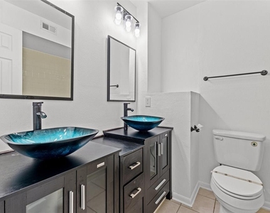6650 121st Avenue - Photo Thumbnail 14