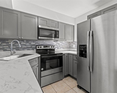 6650 121st Avenue - Photo Thumbnail 5