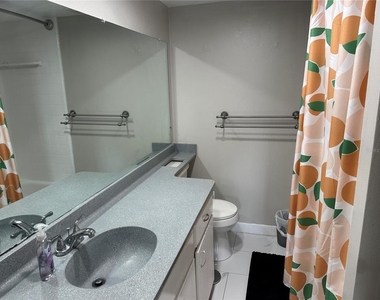 2623 Seville Boulevard - Photo Thumbnail 14