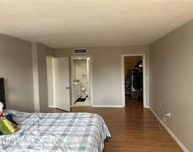 2623 Seville Boulevard - Photo Thumbnail 13