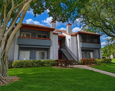 10263 Gandy Boulevard N - Photo Thumbnail 1