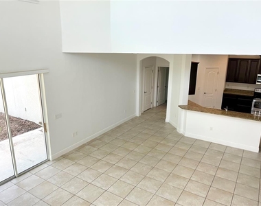 7952 Hampton Lake Drive - Photo Thumbnail 8