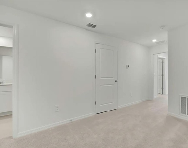 36144 Risa Michele Street - Photo Thumbnail 15