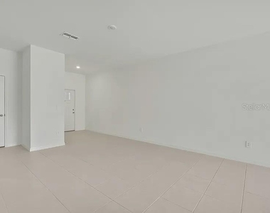 36144 Risa Michele Street - Photo Thumbnail 11