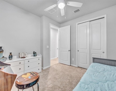 5886 Timberdale Avenue - Photo Thumbnail 30