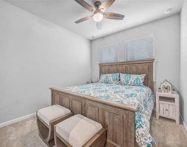 5886 Timberdale Avenue - Photo Thumbnail 36