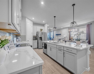 5886 Timberdale Avenue - Photo Thumbnail 7