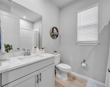 5886 Timberdale Avenue - Photo Thumbnail 33