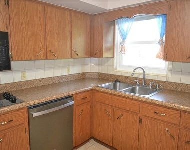 2471 Sumatran Way - Photo Thumbnail 12