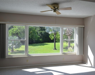 2471 Sumatran Way - Photo Thumbnail 25