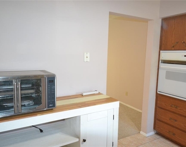 2471 Sumatran Way - Photo Thumbnail 10