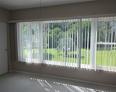 2471 Sumatran Way - Photo Thumbnail 19