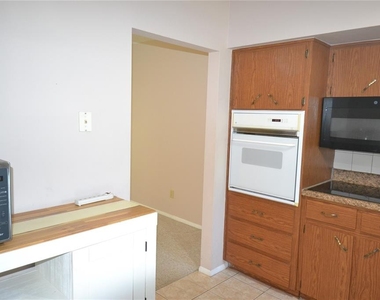 2471 Sumatran Way - Photo Thumbnail 9