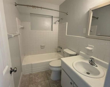 22189 Laramore Avenue - Photo Thumbnail 10
