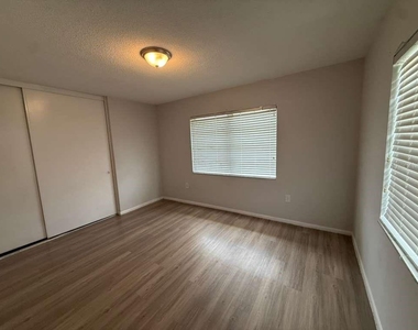 22189 Laramore Avenue - Photo Thumbnail 13