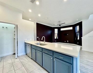 487 Bayou Village Drive - Photo Thumbnail 11