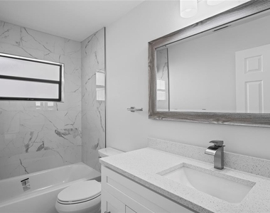 8312 Roxboro Drive - Photo Thumbnail 20