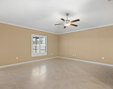 15430 Miller Creek Drive - Photo Thumbnail 10