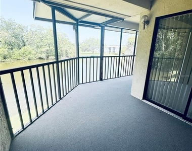 328 Woodlake Wynde - Photo Thumbnail 2