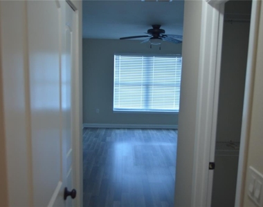 3001 Stillwell Court - Photo Thumbnail 11