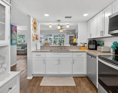 1146 King Arthur Court - Photo Thumbnail 18