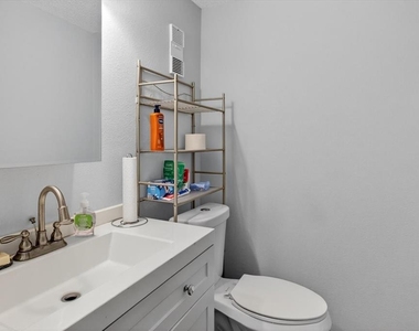 1146 King Arthur Court - Photo Thumbnail 60