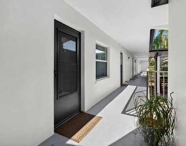 1146 King Arthur Court - Photo Thumbnail 10