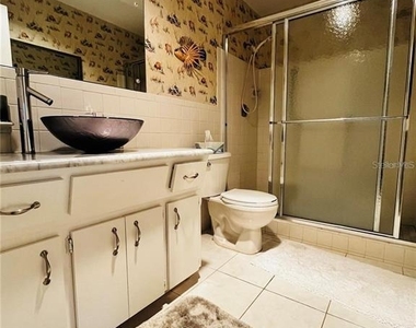 2340 Grecian Way - Photo Thumbnail 26
