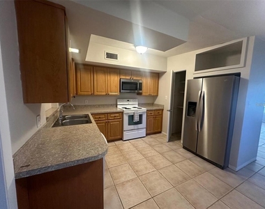 5626 Illinois Avenue - Photo Thumbnail 4