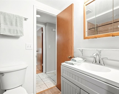 1008 Heron Court - Photo Thumbnail 31