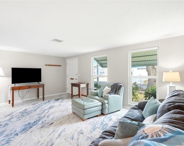 1008 Heron Court - Photo Thumbnail 21