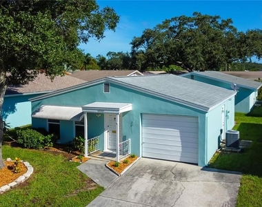 1008 Heron Court - Photo Thumbnail 18