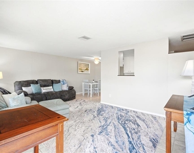 1008 Heron Court - Photo Thumbnail 19