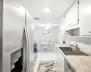 1008 Heron Court - Photo Thumbnail 5