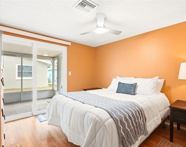 1008 Heron Court - Photo Thumbnail 6