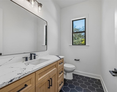 4509 W North A Street - Photo Thumbnail 14
