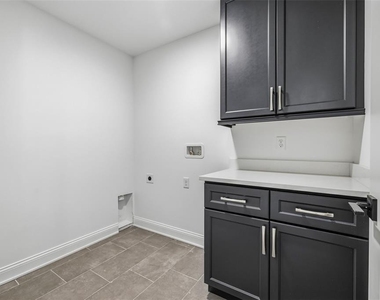 4509 W North A Street - Photo Thumbnail 6