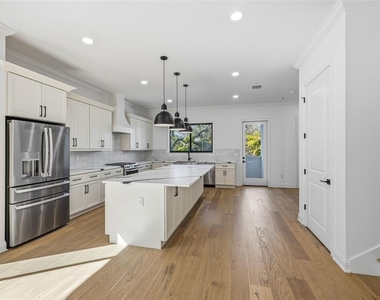 4509 W North A Street - Photo Thumbnail 7