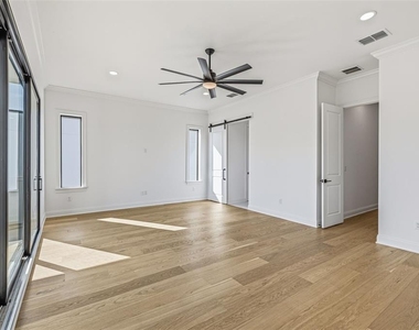 4509 W North A Street - Photo Thumbnail 15