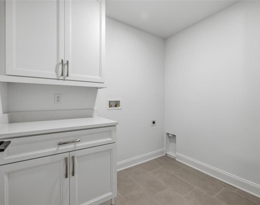 4509 W North A Street - Photo Thumbnail 6