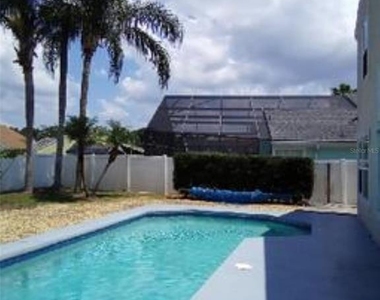 2411 Berkshire Court - Photo Thumbnail 22