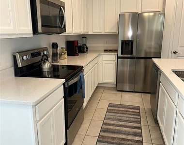 1457 Discovery Street - Photo Thumbnail 10