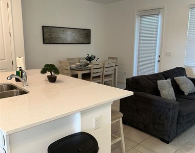 1457 Discovery Street - Photo Thumbnail 12