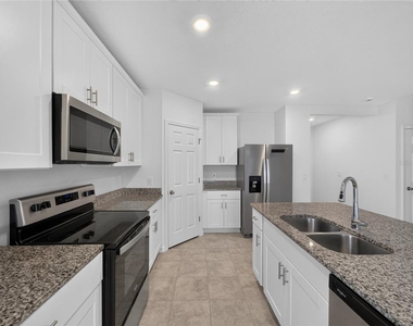 2606 Irish Elk Avenue - Photo Thumbnail 5