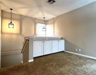 502 Greenbrier Avenue - Photo Thumbnail 15