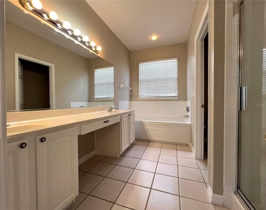 502 Greenbrier Avenue - Photo Thumbnail 24