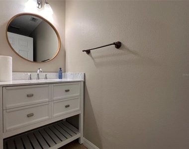 502 Greenbrier Avenue - Photo Thumbnail 11